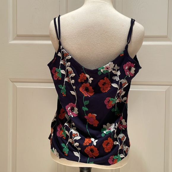 Kellen Embroidered Tank Top Size Medium - Picture 2 of 3